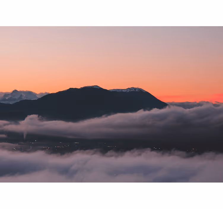 Foto tapeta pogled na planinske zalaske sunca - TenStickers