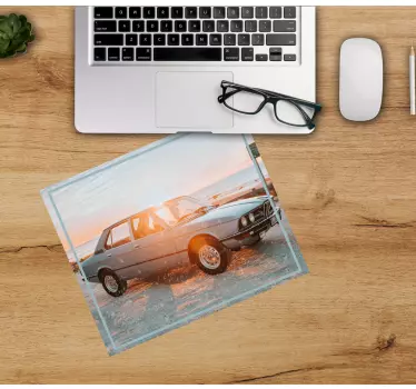 Gaming podloga za miš klasični auto na obali - TenStickers