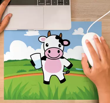 Podloga za miš izvornik s veselim kravama koje drže čašu - TenStickers