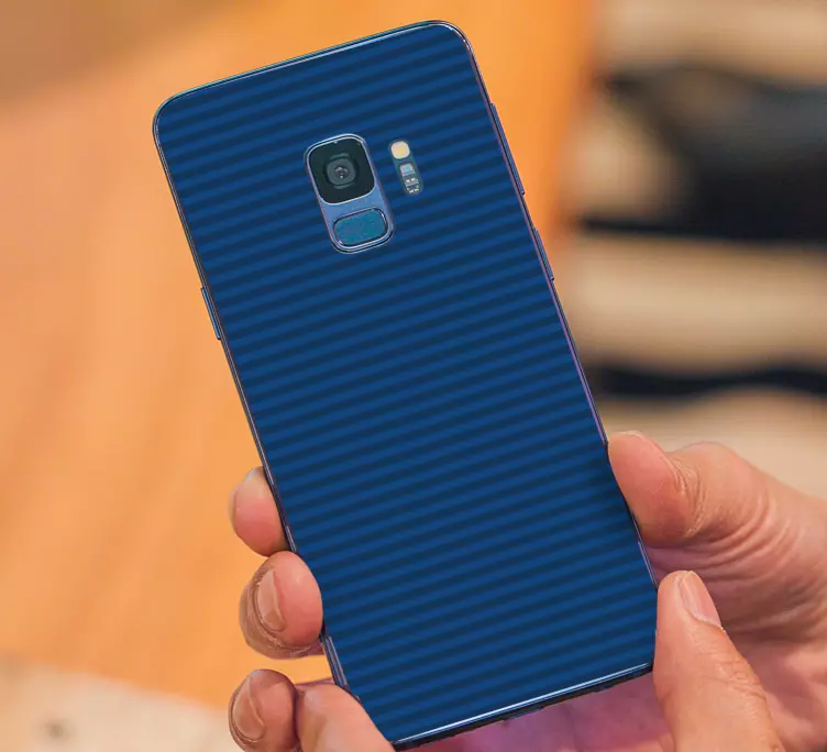 Naljepnica Samsung prugaste plave korice - TenStickers