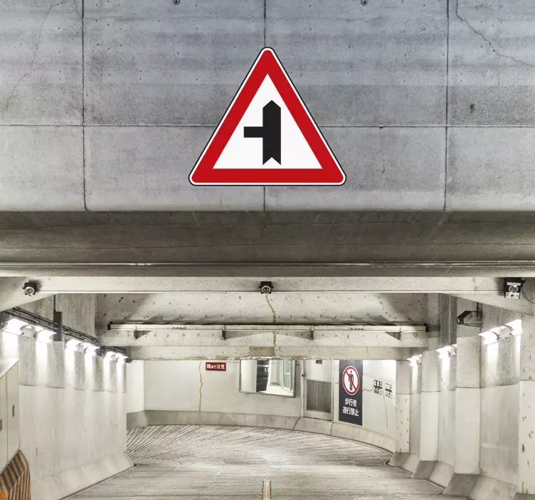 Sjecište s naljepnicom s prioritetnim znakom - TenStickers