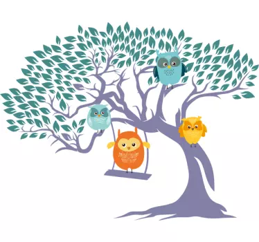 Naljepnica za bebu sove se igraju na drveću - TenStickers