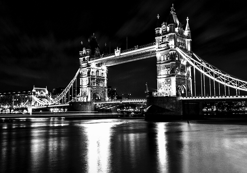 Vinil podovi crno london bridge noć - TenStickers